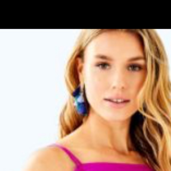 Lilly Pulitzer Jewelry - NWT Lilly Pulitzer Nom De Plume Earrings.